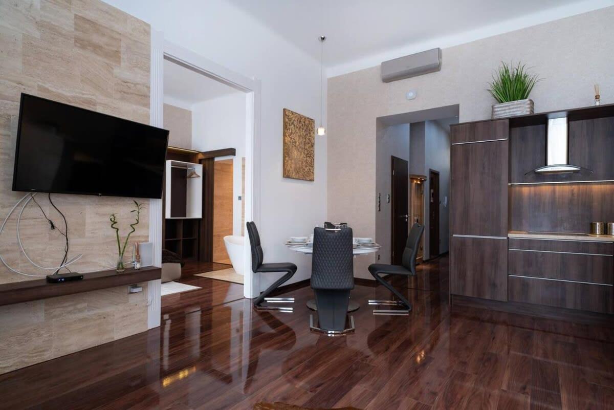 Central Luxy Design Apartment Budapeszt Zewnętrze zdjęcie